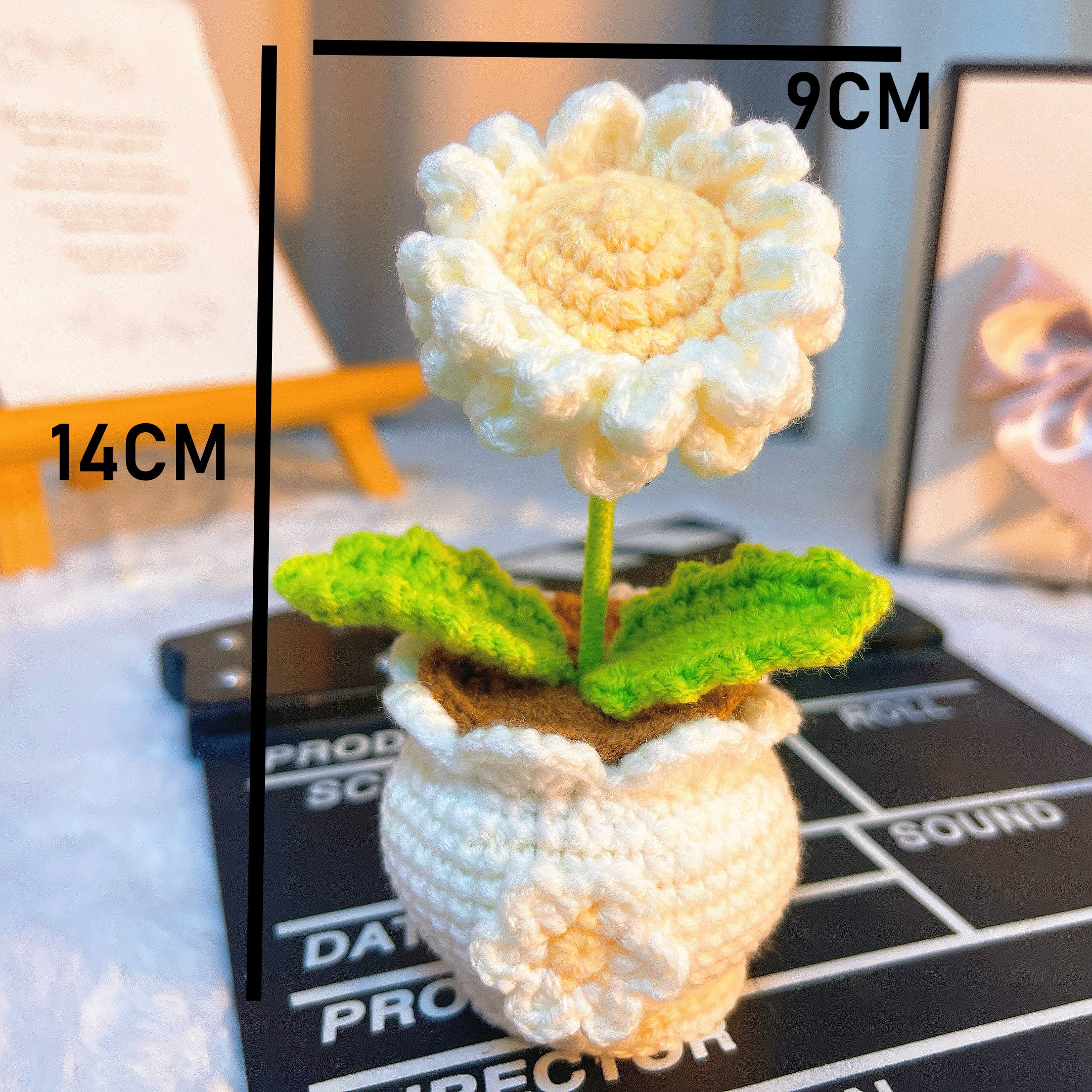 Handmade Crochet Potted Daisy - Allergy-Friendly Faux Flower, 9CM Width, 14CM Height - Perfect Gift for Birthdays, Anniversaries, Weddings, and Home Décor