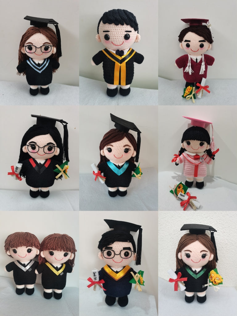 Custom Handmade Crochet Doll (28cm) - Personalized Boy Girl Pets Graduate Engagement Wedding Photo to Doll - Unique Gift for Birthday, Wedding, Anniversary, Graduation, Valentine's Day