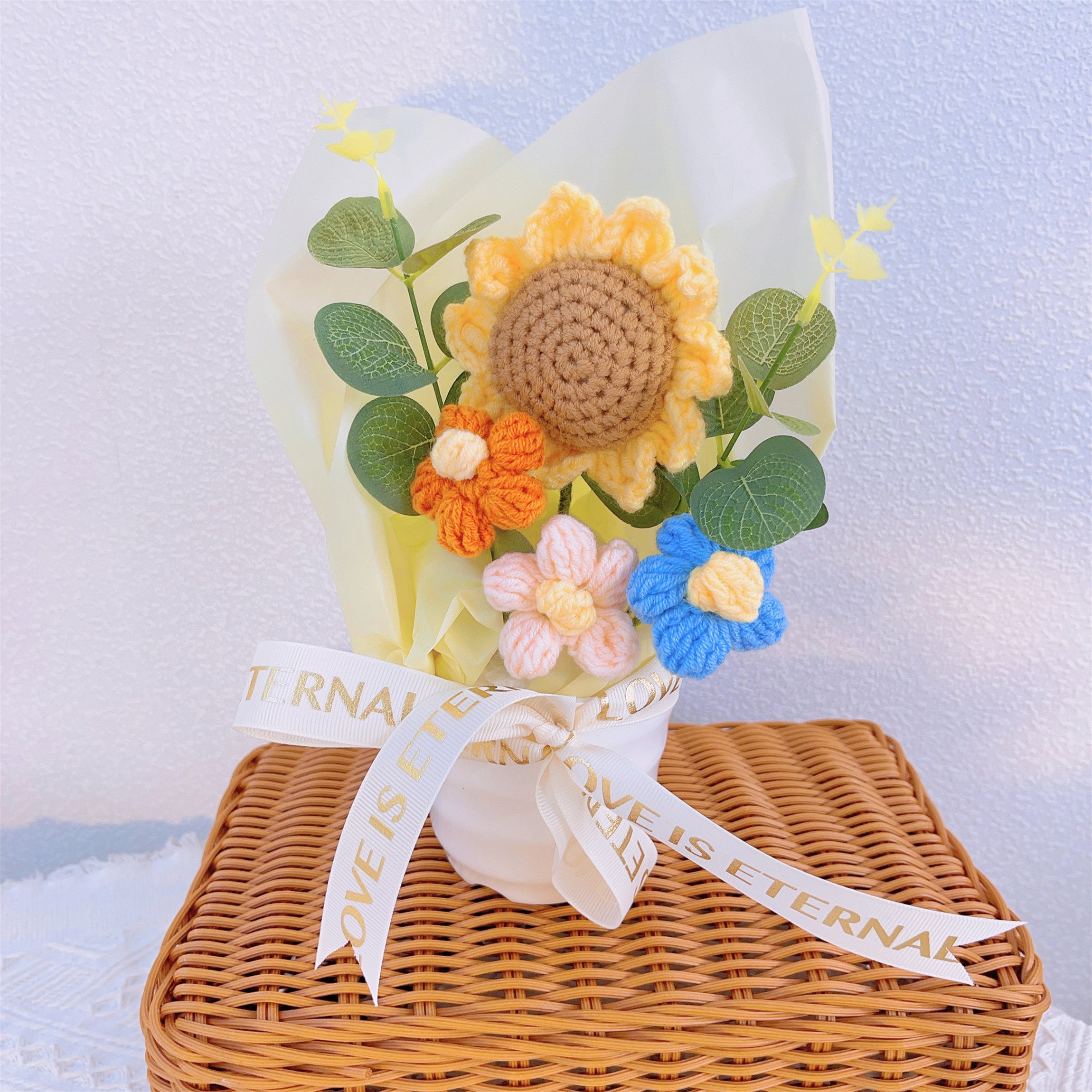 Handcrafted Knitted Plant Pot Set: Vibrant Sunflowers & Delicate Puffballs - Ideal for Home Decor, Gift Giving, and Special Occasions