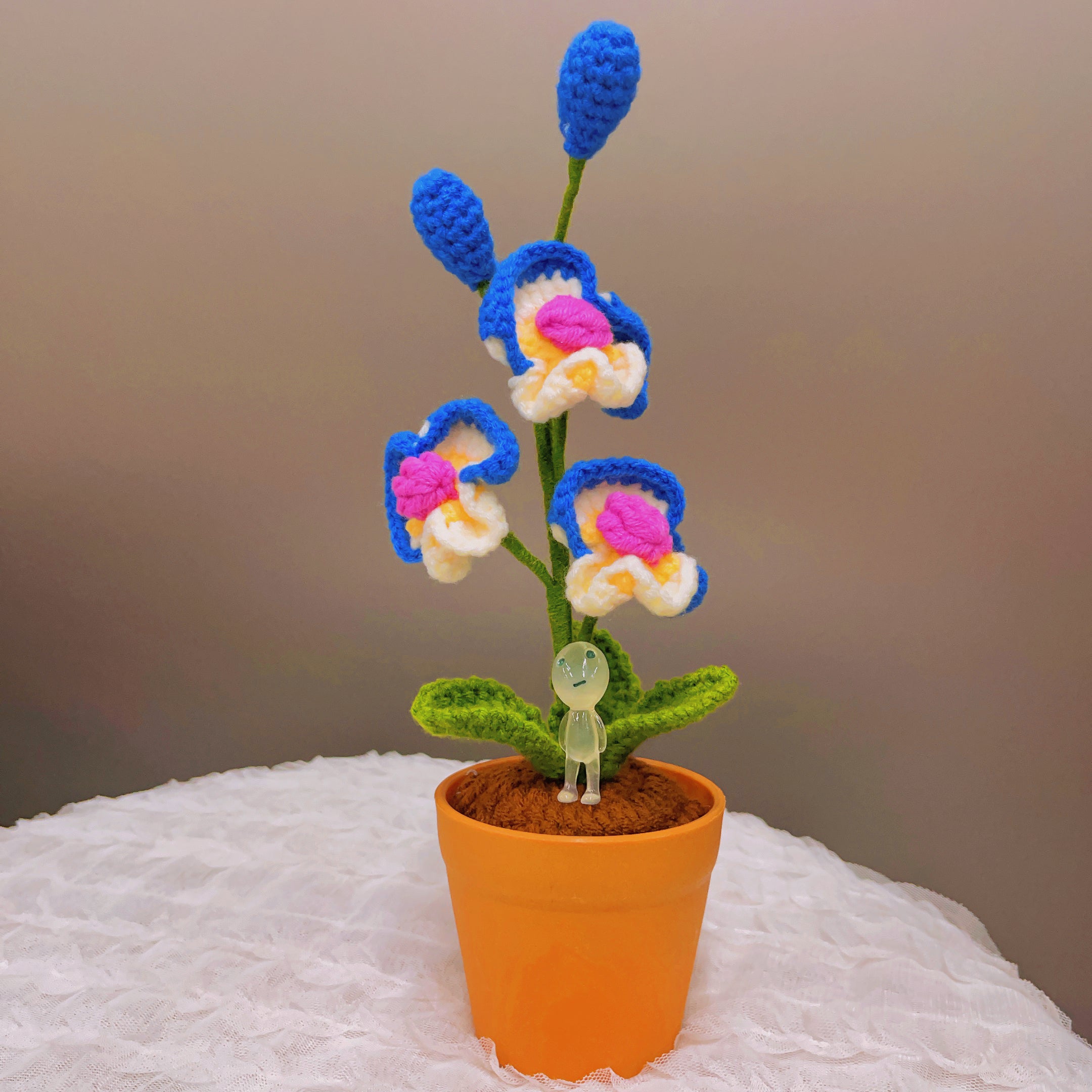 Handmade Crochet Butterfly Orchid Plant - Realistic Faux Flower - Unique Home Decor - Plant Lovers - Handcrafted - Phalaenopsi - Single Stem