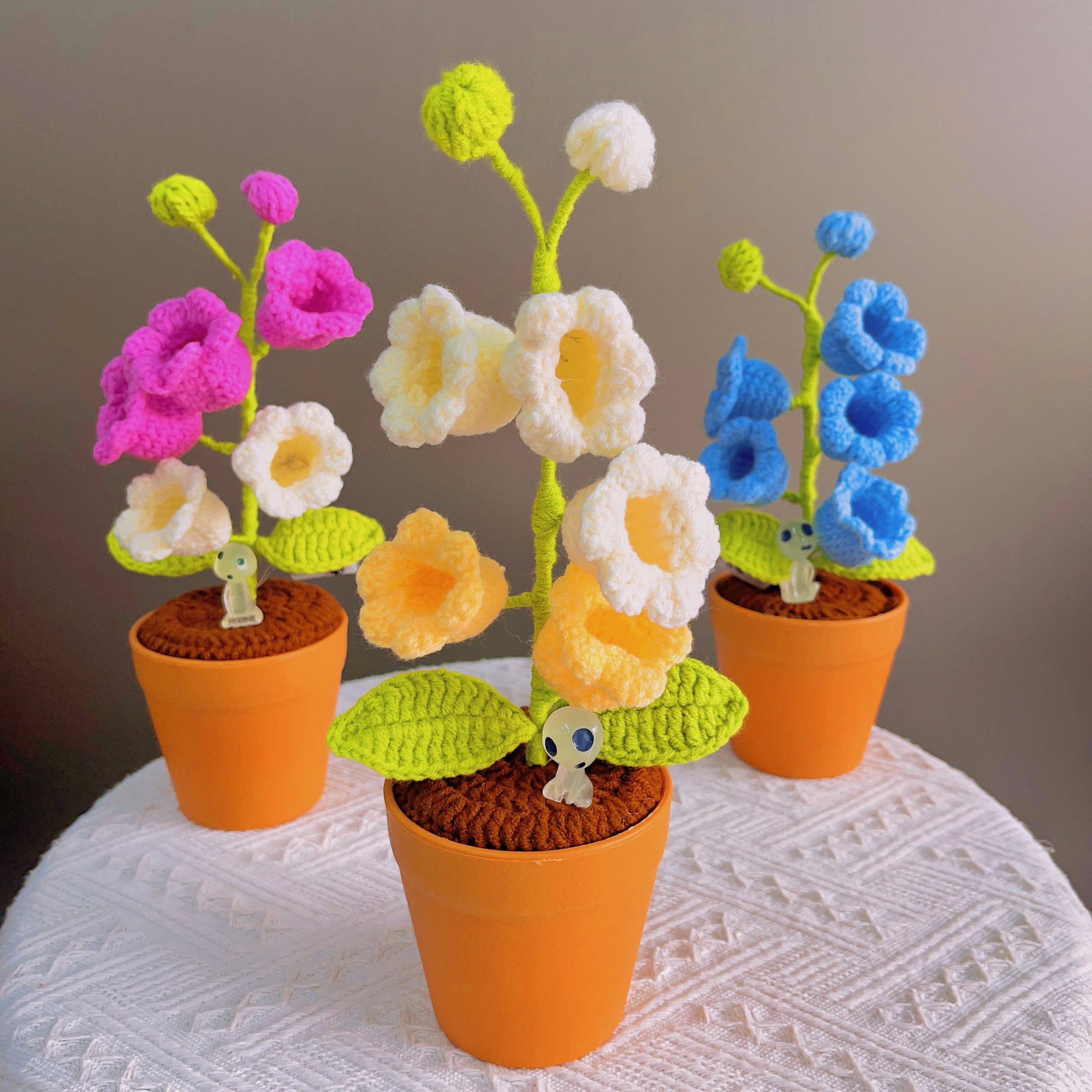 Handmade Crochet Lily of the Valley Plant - Glowing LED Flowers - Unique Home Decor - Perfect Gift for Plant Lovers - Yarn Handcrafted