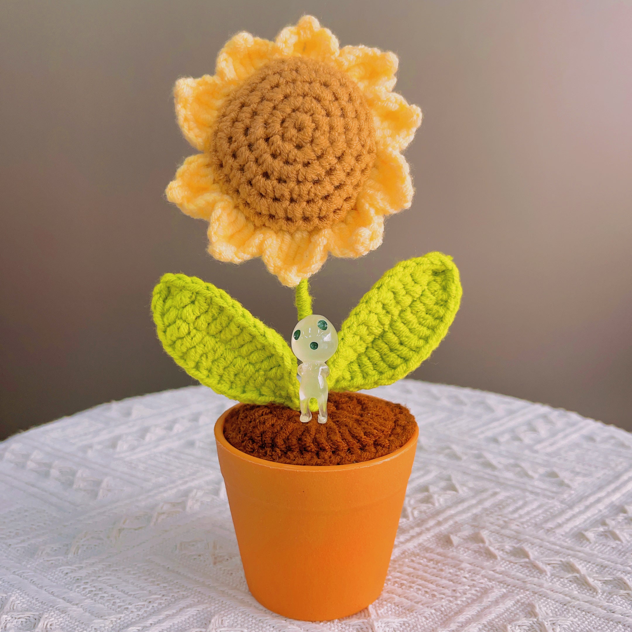 Handmade Crochet Sunflower Plant - Realistic Faux Flower - Unique Home Decor - Perfect Gift for Plant Lovers - Handcrafted