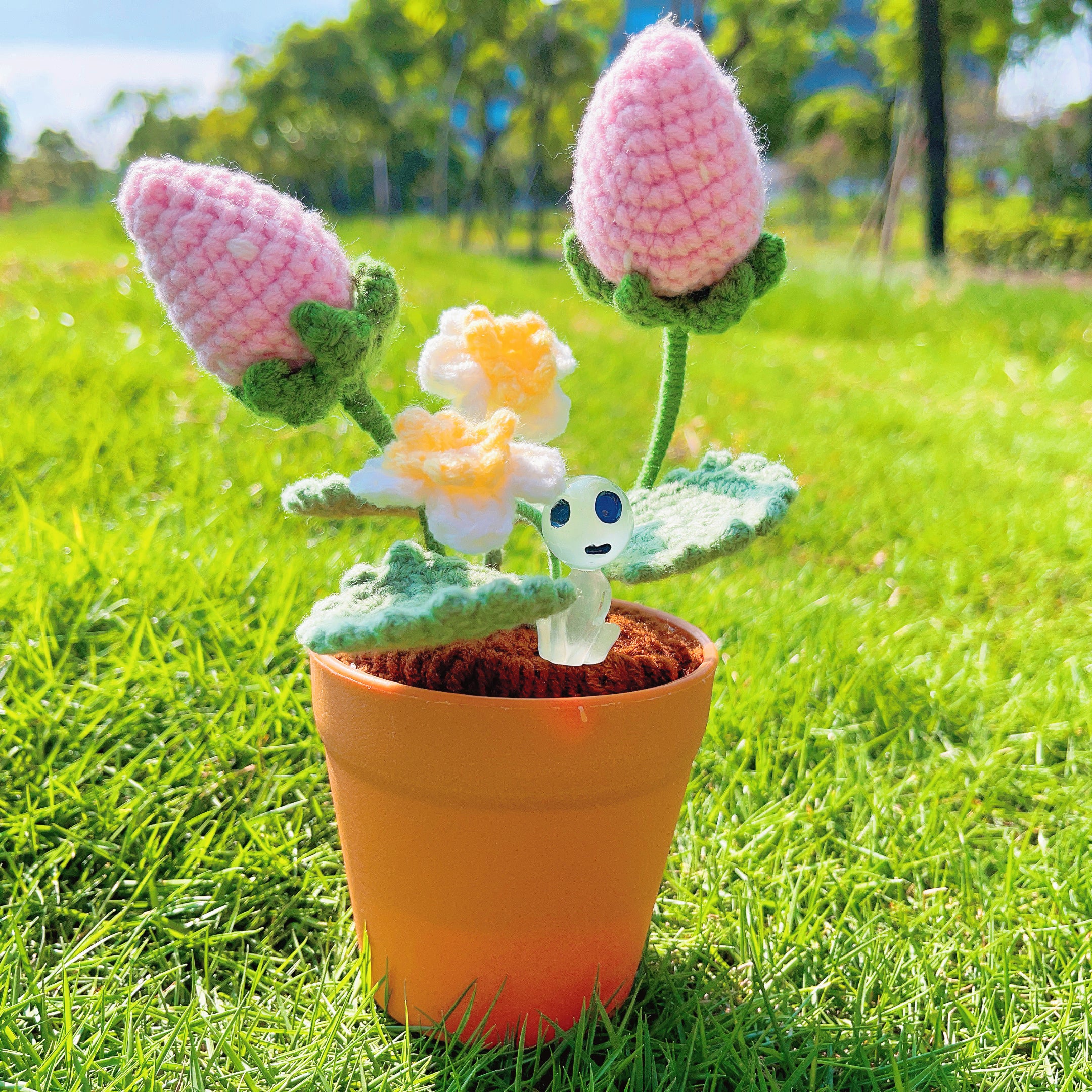 Handmade Strawberry Crochet Pot Plant - Cute Home Decor - Perfect Gift for Plant Lovers - Realistic Faux Plant w/ Soft Glow - Handcrafted