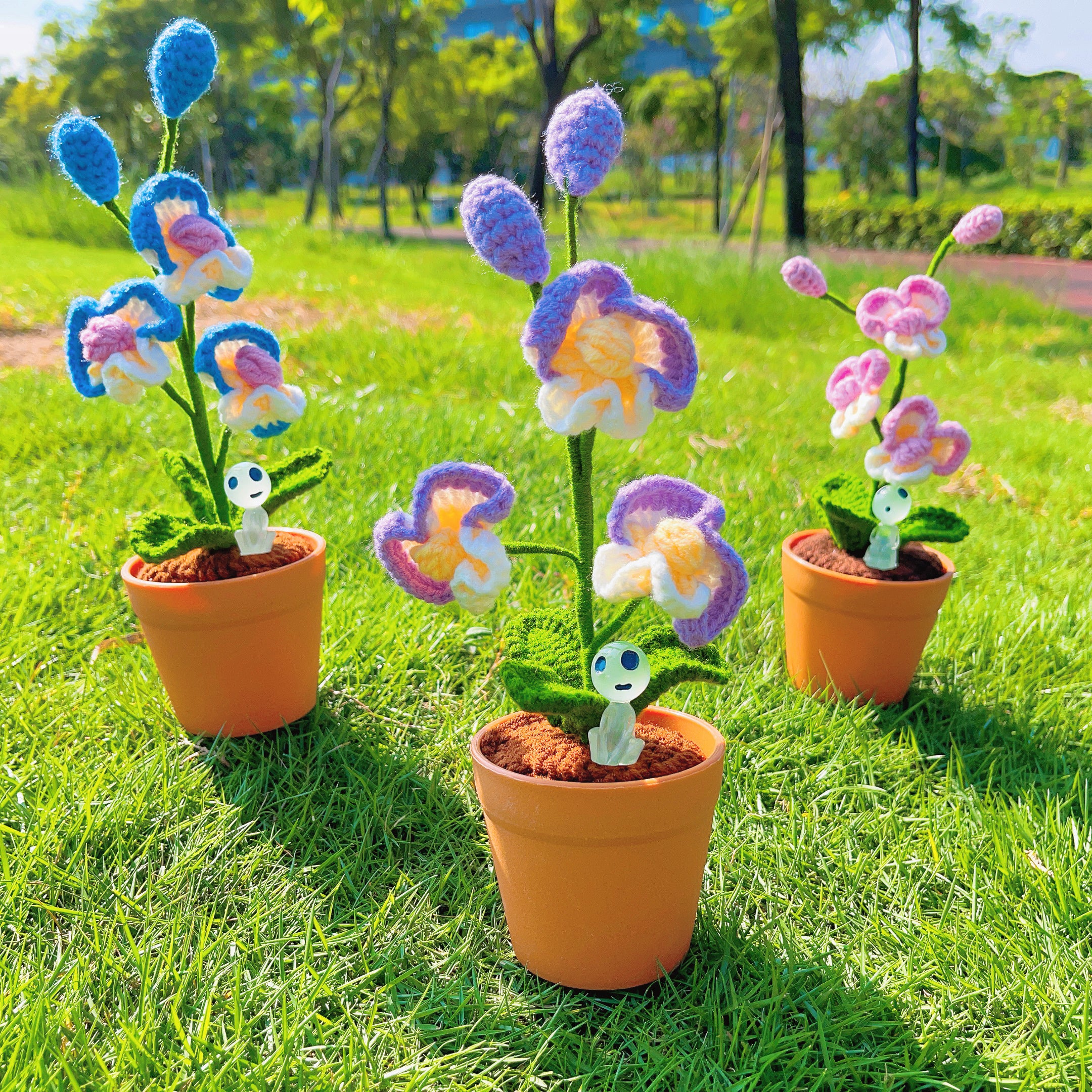 Handmade Crochet Butterfly Orchid Plant - Realistic Faux Flower - Unique Home Decor - Plant Lovers - Handcrafted - Phalaenopsi - Single Stem
