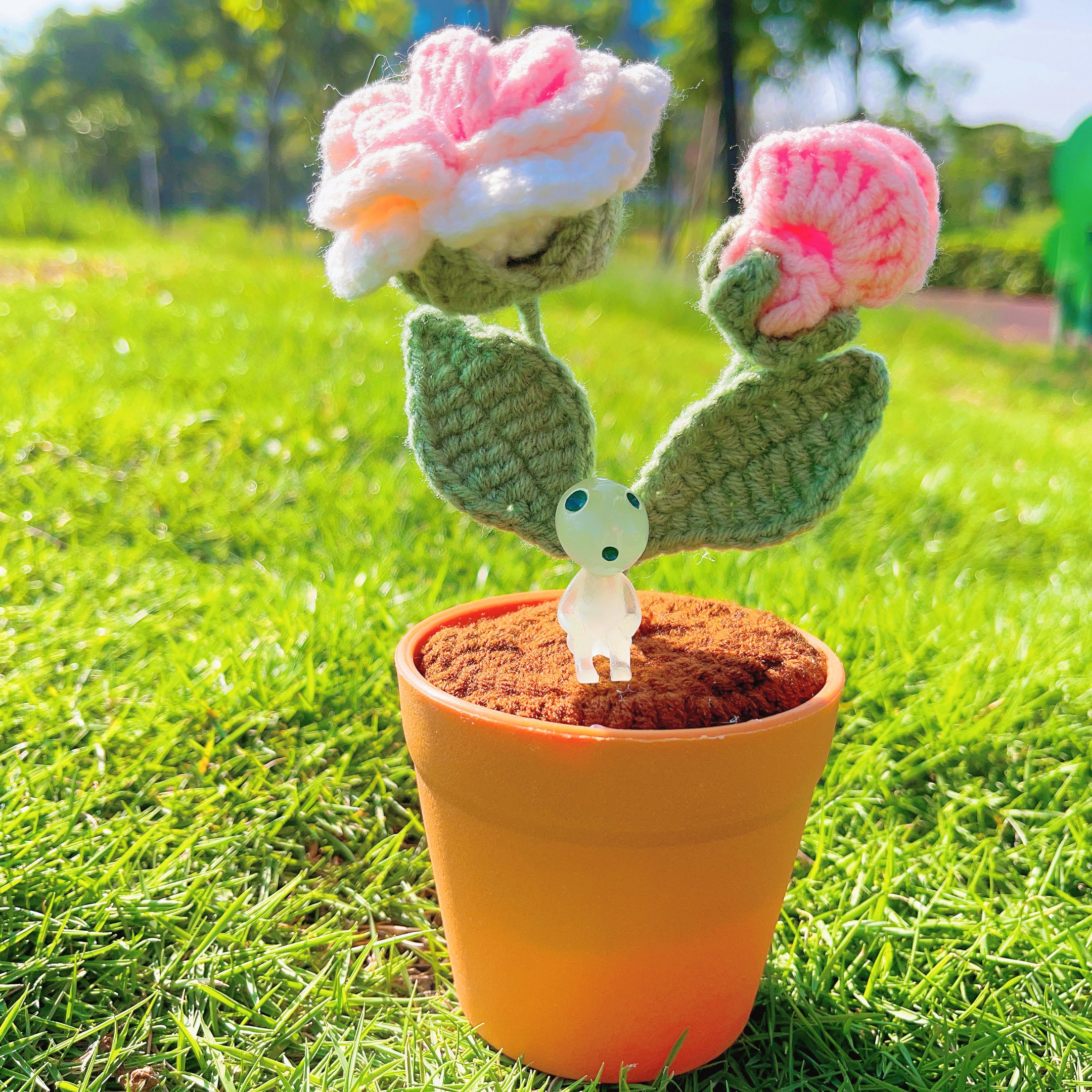 Handmade Crochet Rose Plant - Realistic Faux Flower - Unique Home Decor - Perfect Gift for Plant Lovers - Handcrafted - Father Day Gift 2024