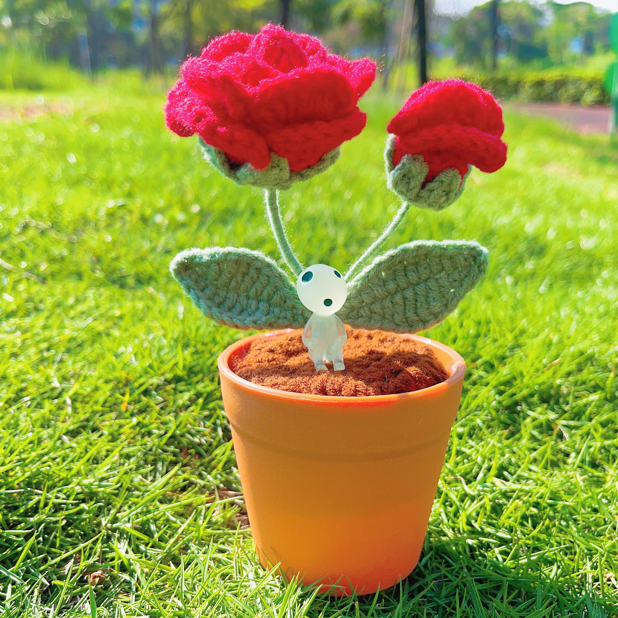 Handmade Crochet Rose Plant - Realistic Faux Flower - Unique Home Decor - Perfect Gift for Plant Lovers - Handcrafted - Father Day Gift 2024