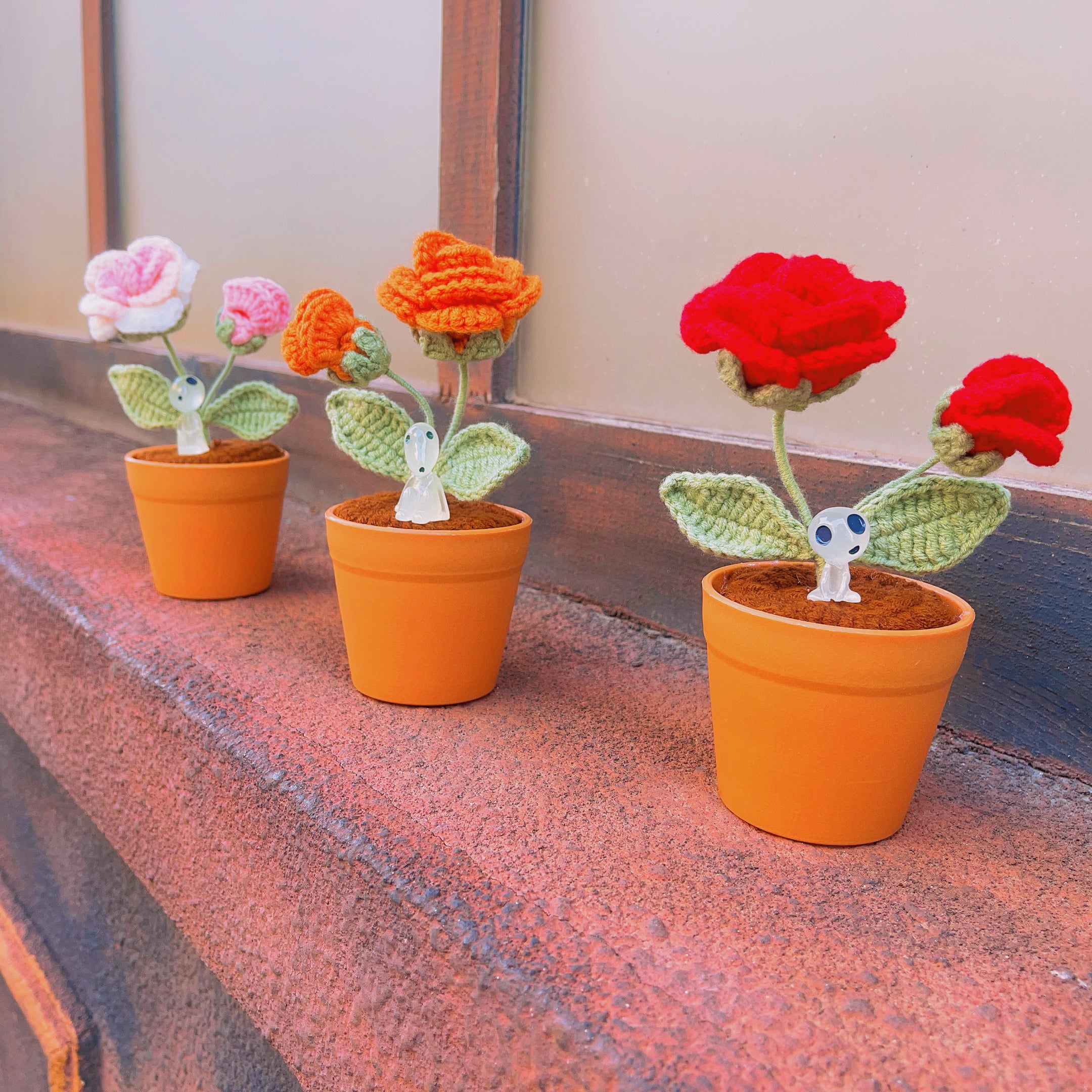 Handmade Crochet Rose Plant - Realistic Faux Flower - Unique Home Decor - Perfect Gift for Plant Lovers - Handcrafted - Father Day Gift 2024