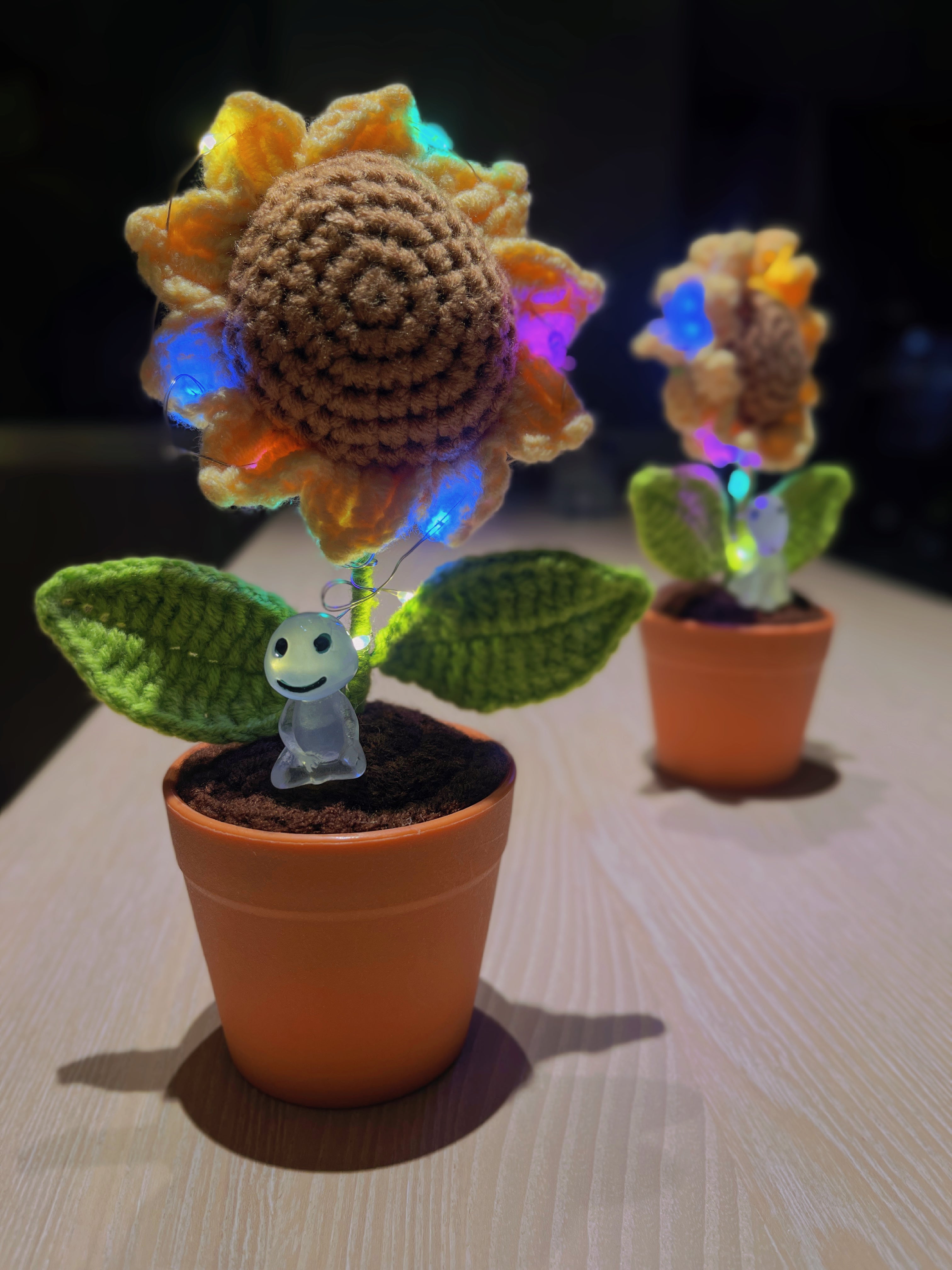 Handmade Crochet Sunflower Plant - Realistic Faux Flower - Unique Home Decor - Perfect Gift for Plant Lovers - Handcrafted