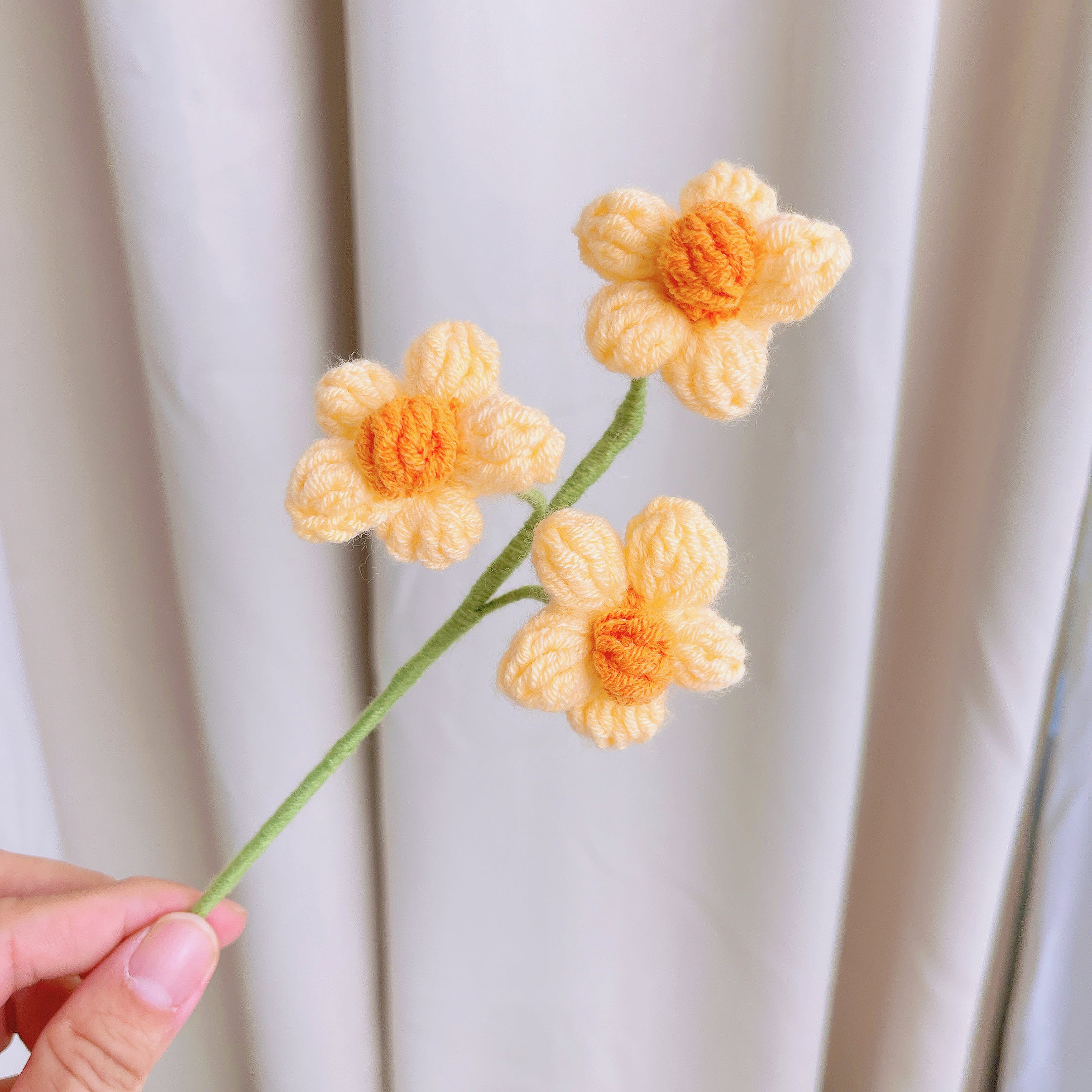 Blossoming Crochet Delight: A Bouquet of Sunflowers, Roses, Tulips, and More for Celebration, Confession, Apology, Cheerup
