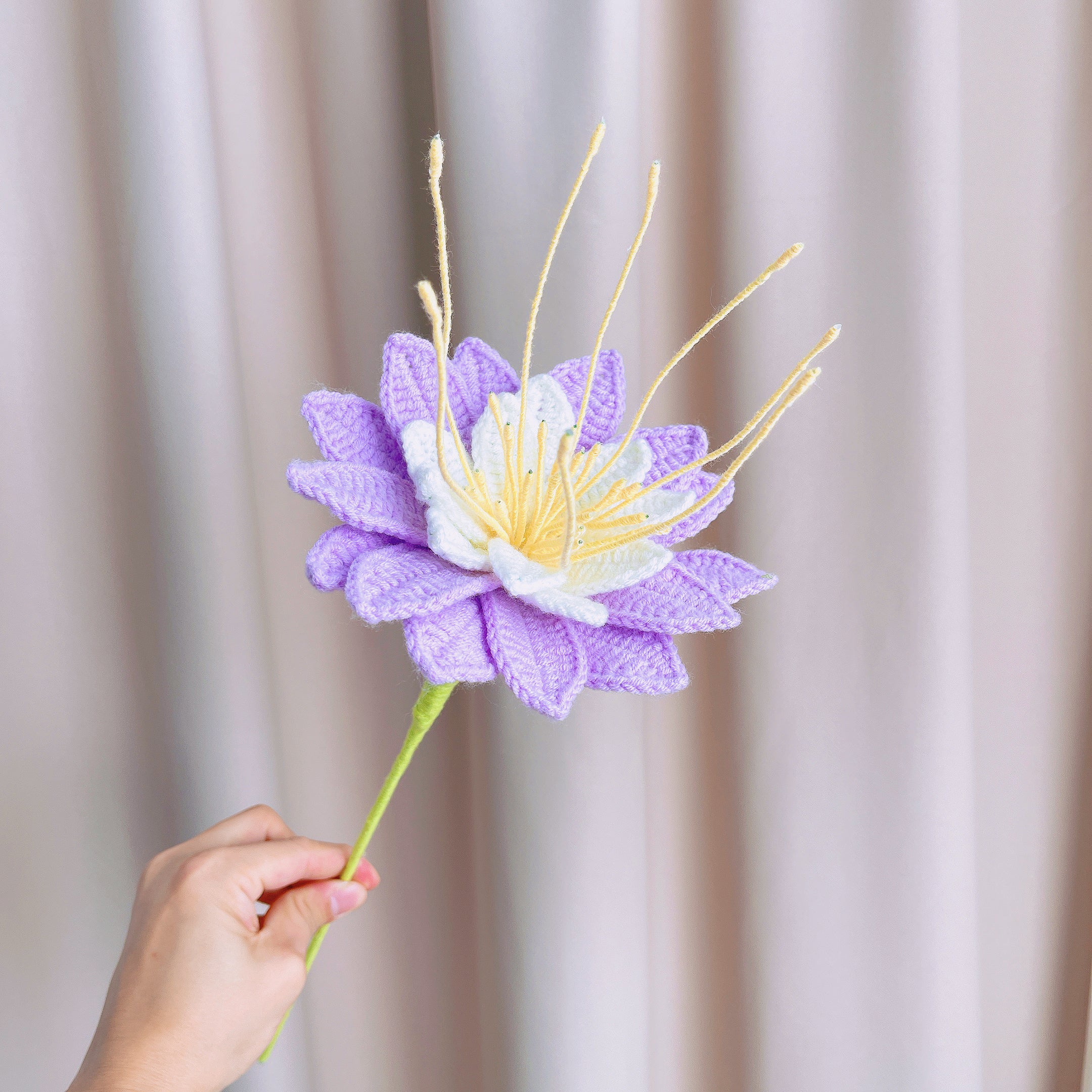 Crochet Pisces Zodiac Bouquet - Handmade White & Lilac Water Lilies with Plush Fish Doll - Hypoallergenic Floral Gift for Birthdays, Anniversaries