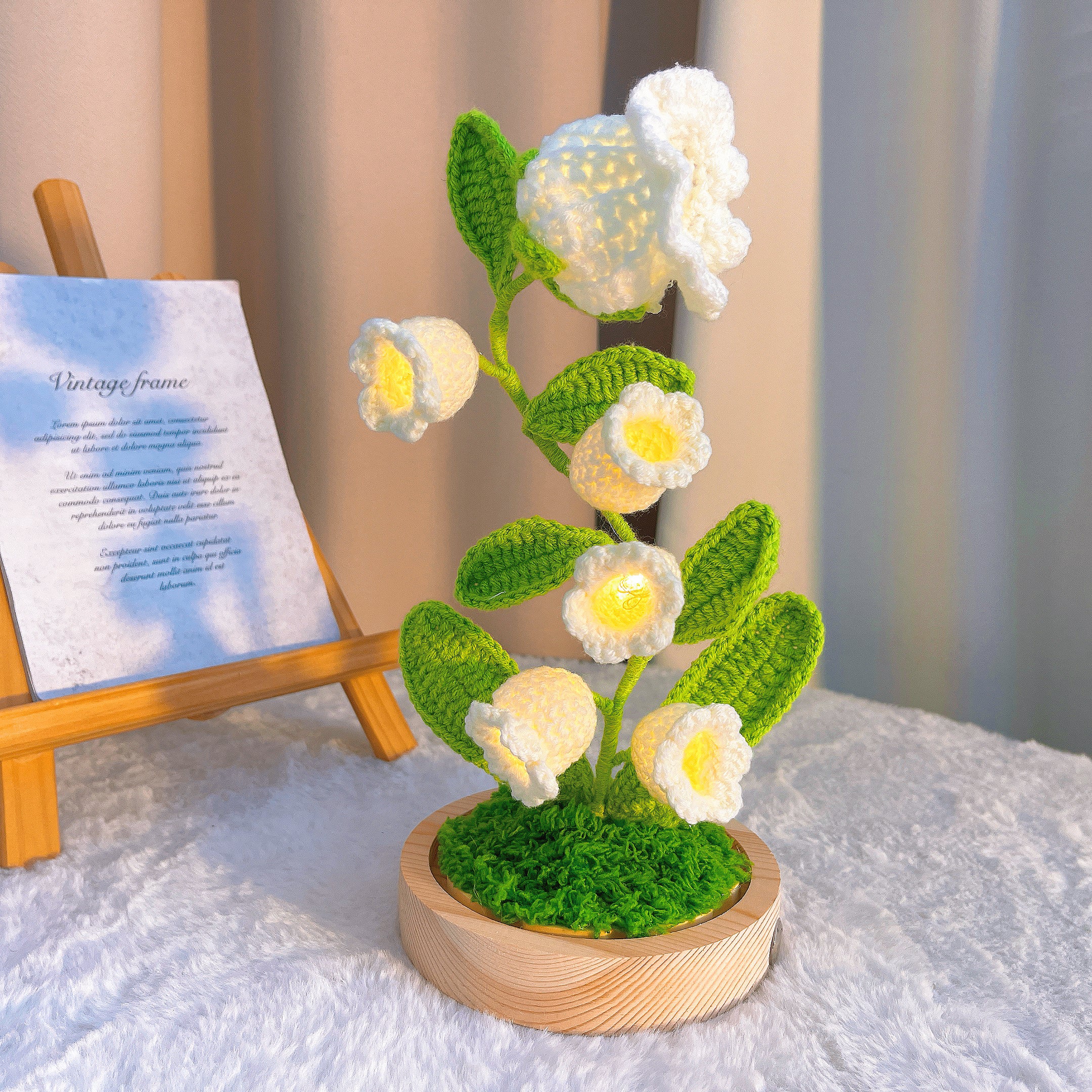 Handmade Crochet Lily of the Valley Lamp - 6-Piece Customizable Floral Light with Wooden Base, Battery/USB Powered, Hypoallergenic Desk Decor for Bedroom, Office & Home