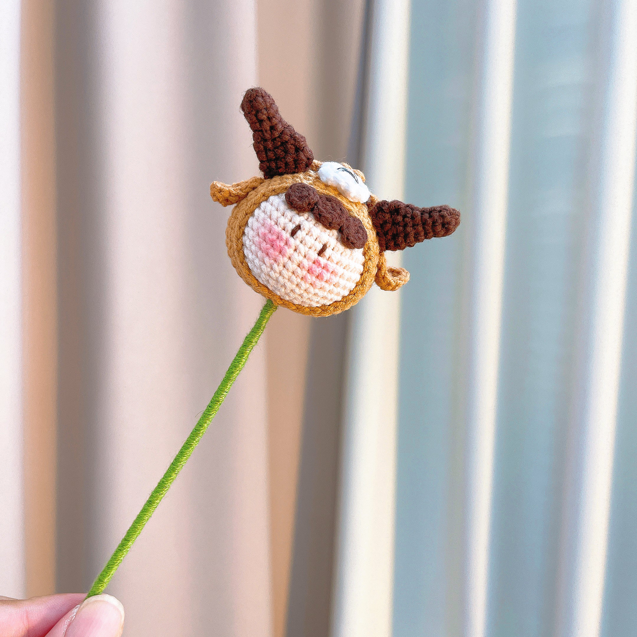 Crochet Taurus Zodiac Bouquet - Handmade Red Poppy Flowers & Plush Bull Doll - Hypoallergenic Floral Gift for Birthdays, Anniversaries - Fabric Flowers