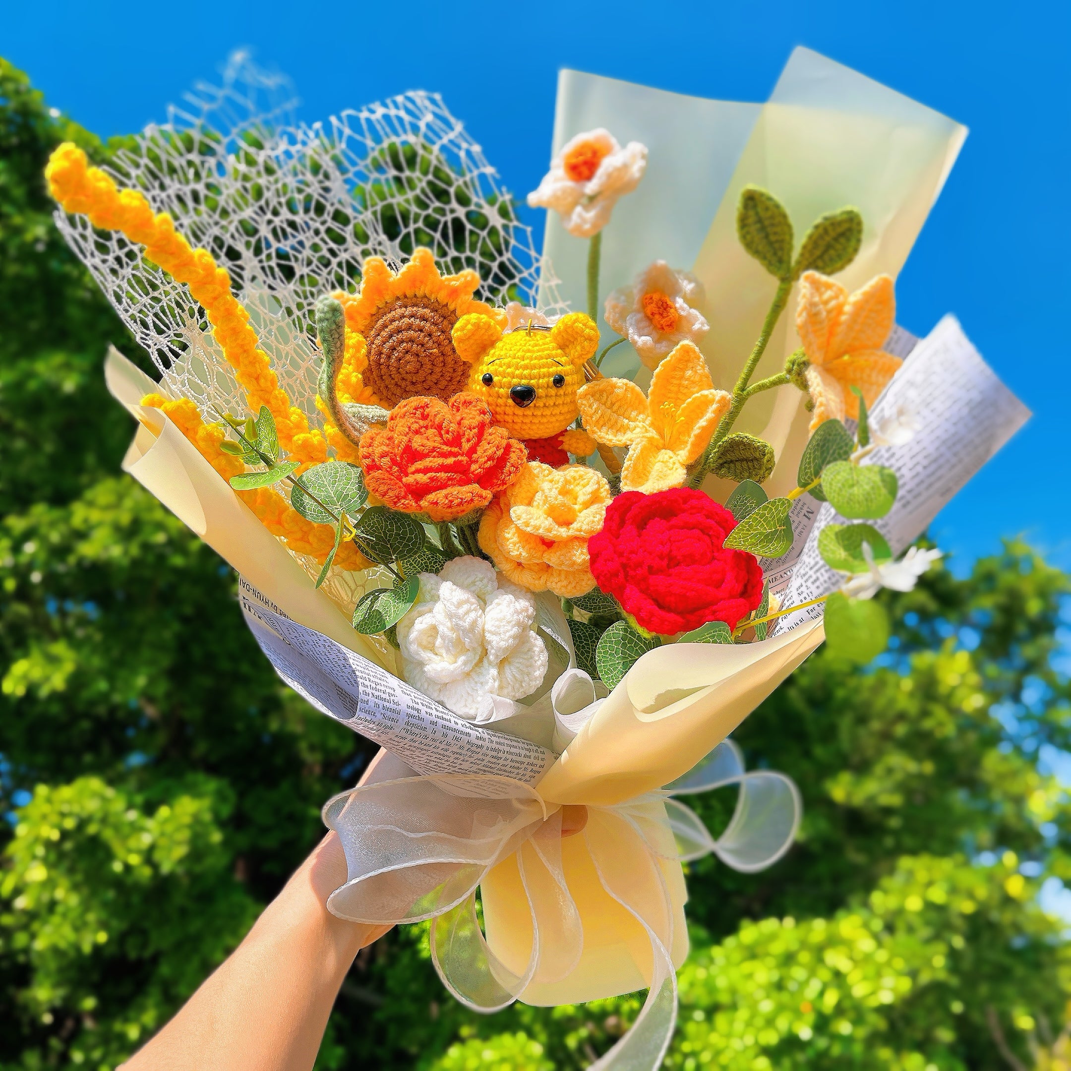 Handmade Crochet Winnie Themed Flower Bouquet – Artifical Sunflower Roses Daffodils Allergy-Friendly Gift for Any Occasion