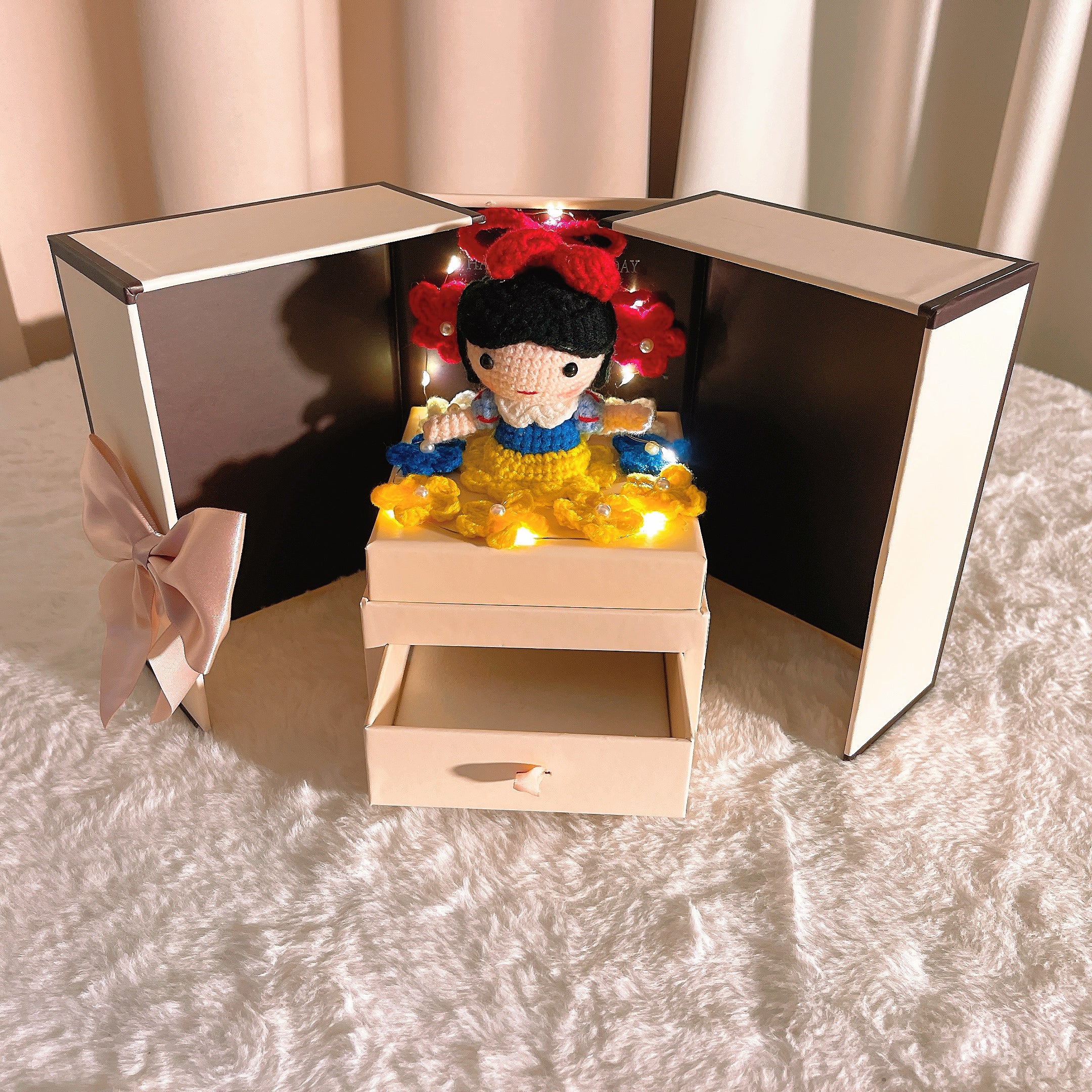 Handmade Creative Customizable LED Gift Box with Crochet Princess - Forget-Me-Not Personalized Doll Birthday, Wedding, Anniversary, Valentine’s Gift