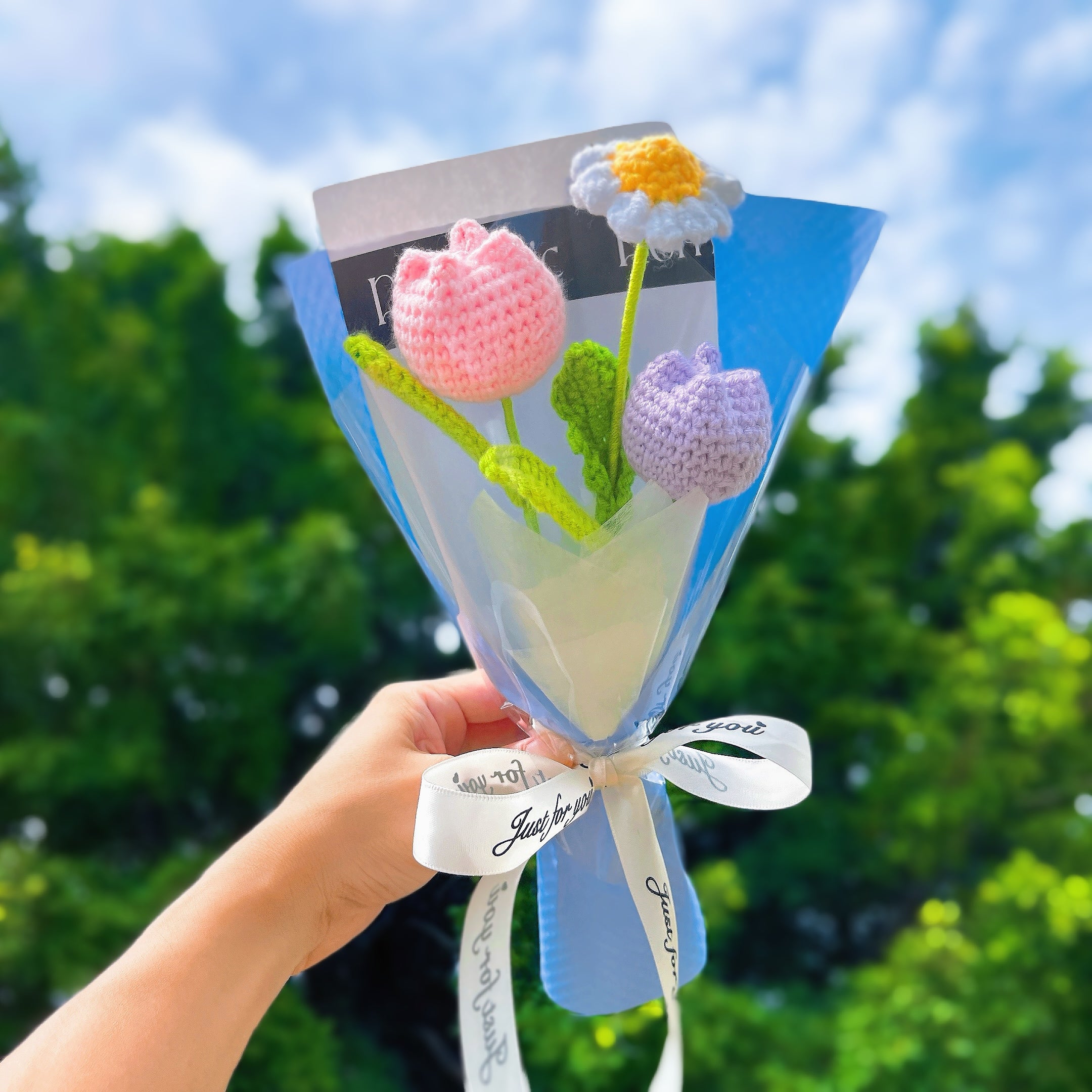 Spring Whisper Crochet Flower Bouquet - Pink Purple Tulip with White Daisy, Hypoallergenic First Meeting Gift - Perfect for Spring Occasions, Anniversaries & Special Greetings
