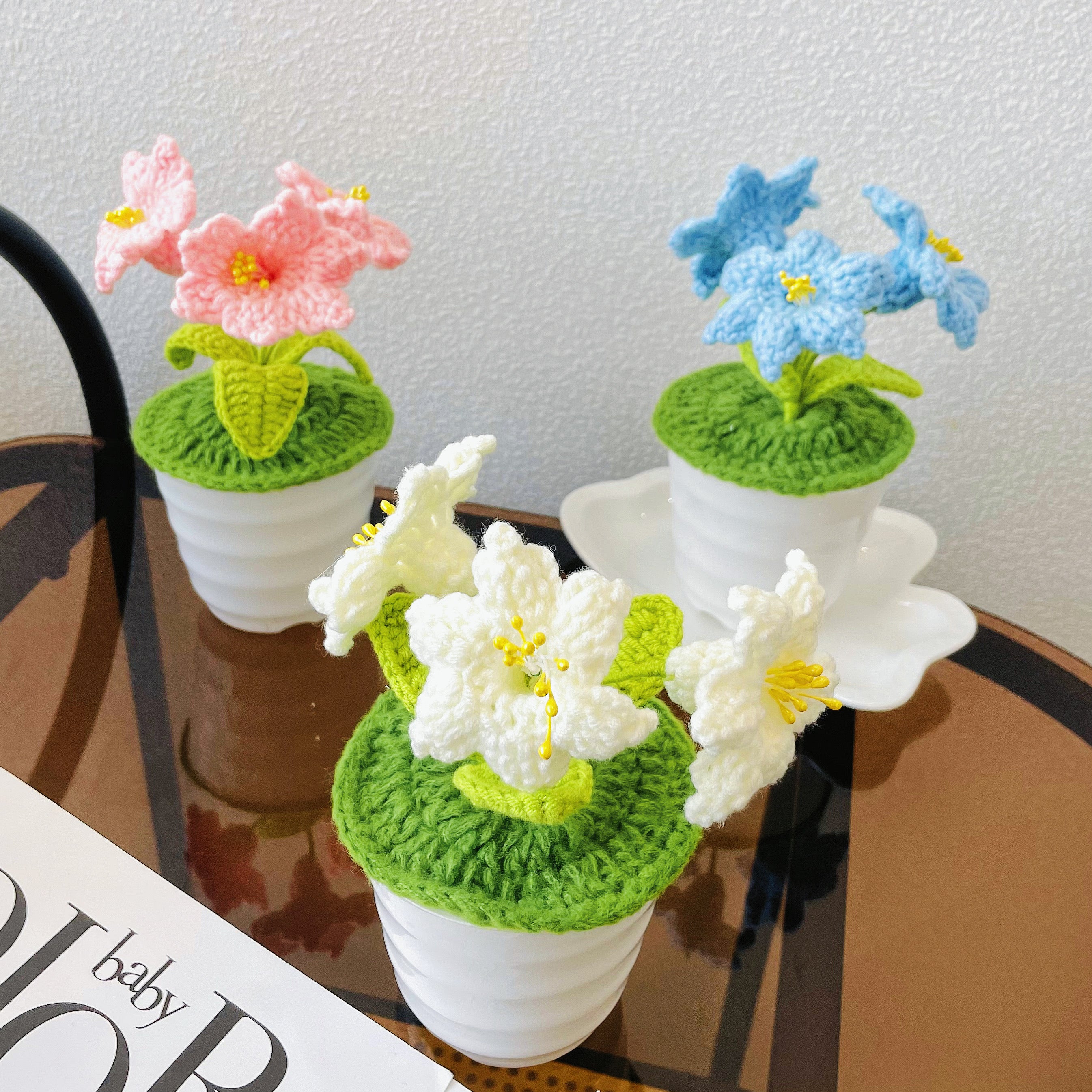 Handmade Crochet Alstroemeria Plant with LED: Realistic Faux Flower for Unique Home Decor, Perfect Gift Giving to Plant Lovers, Handcrafted DIY Gift