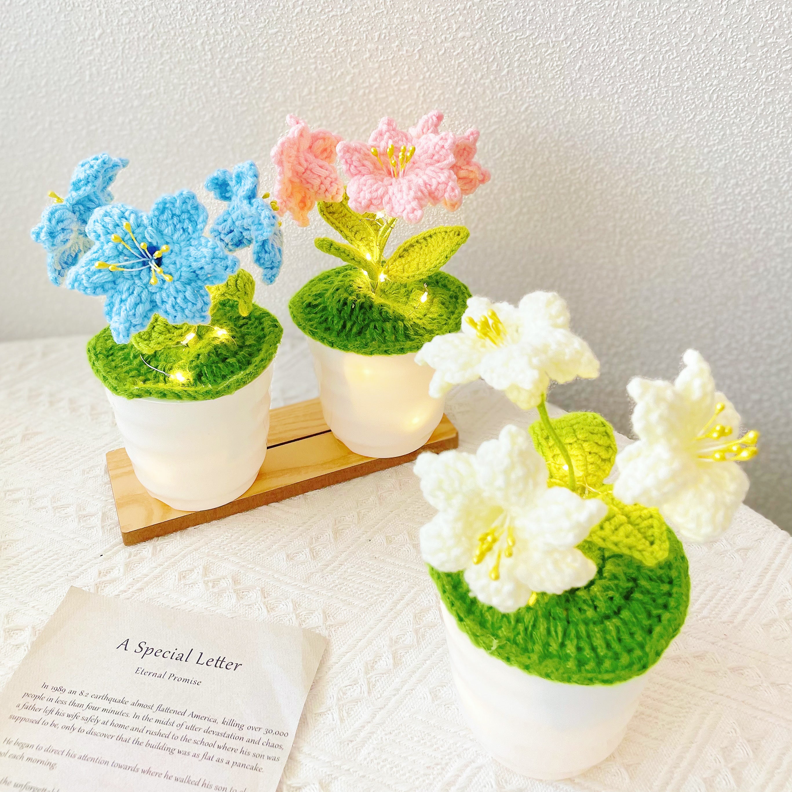 Handmade Crochet Alstroemeria Plant with LED: Realistic Faux Flower for Unique Home Decor, Perfect Gift Giving to Plant Lovers, Handcrafted DIY Gift