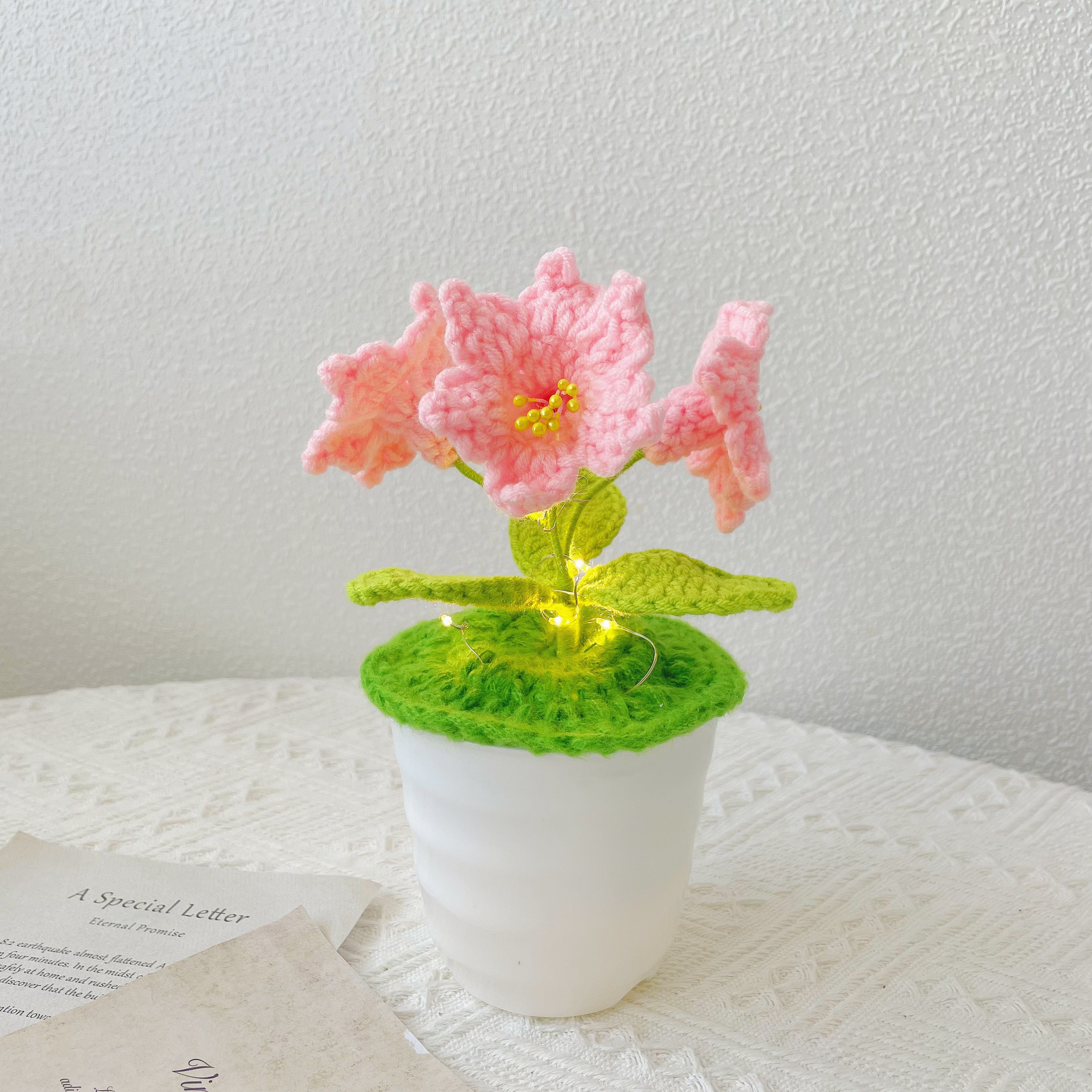 Handmade Crochet Alstroemeria Plant with LED: Realistic Faux Flower for Unique Home Decor, Perfect Gift Giving to Plant Lovers, Handcrafted DIY Gift