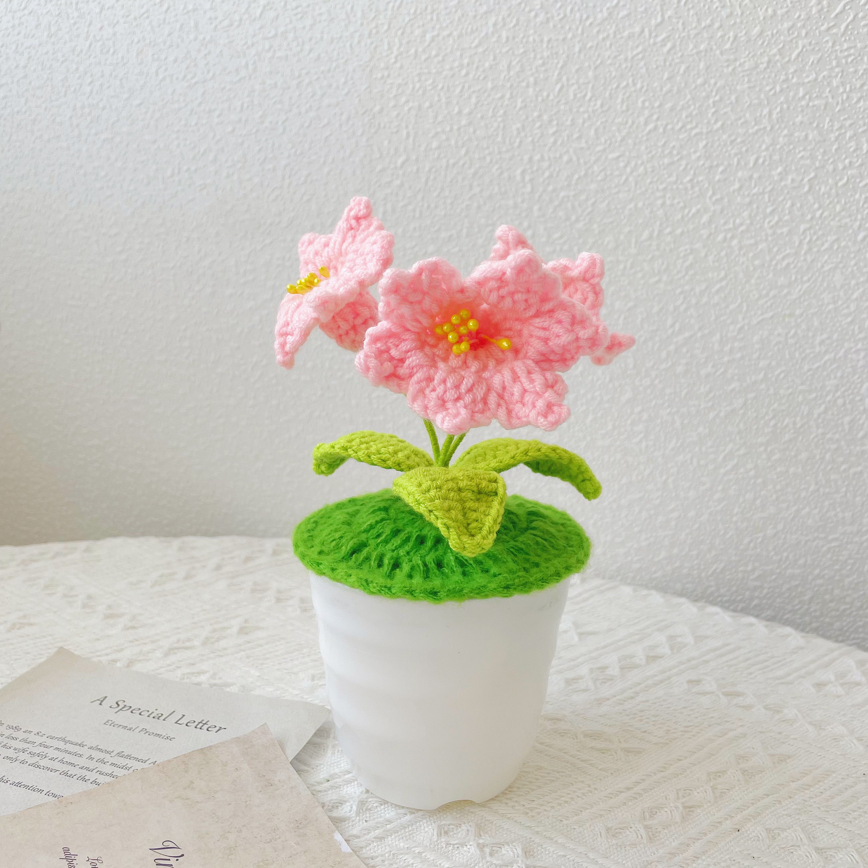 Handmade Crochet Alstroemeria Plant with LED: Realistic Faux Flower for Unique Home Decor, Perfect Gift Giving to Plant Lovers, Handcrafted DIY Gift