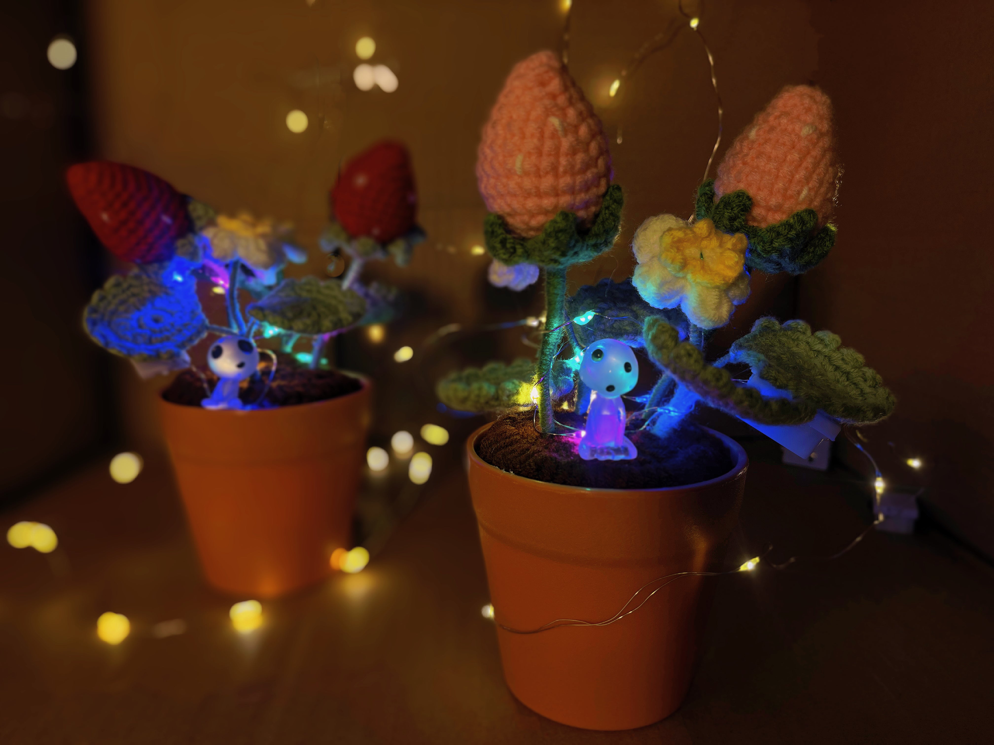 Handmade Strawberry Crochet Pot Plant - Cute Home Decor - Perfect Gift for Plant Lovers - Realistic Faux Plant w/ Soft Glow - Handcrafted
