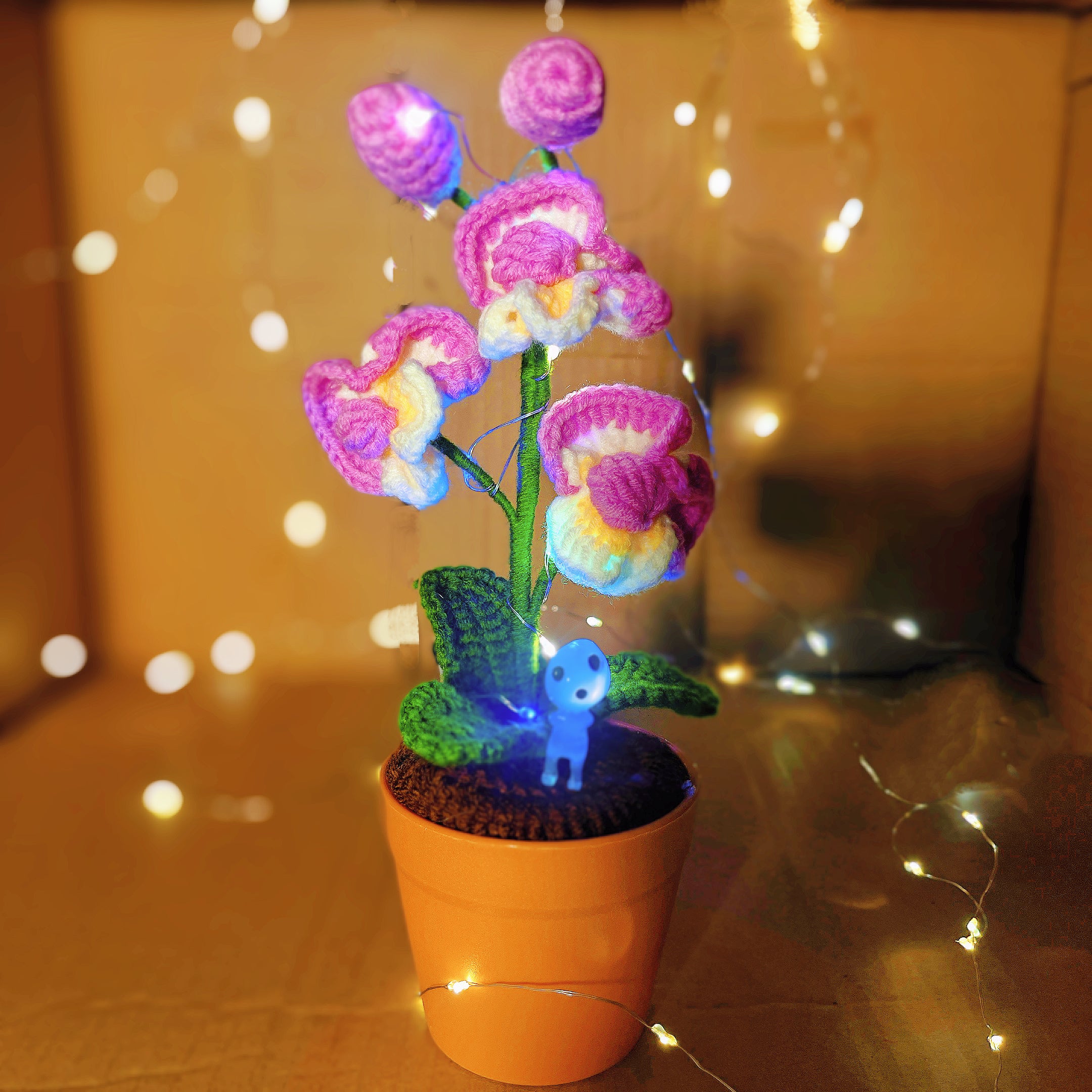 Handmade Crochet Butterfly Orchid Plant - Realistic Faux Flower - Unique Home Decor - Plant Lovers - Handcrafted - Phalaenopsi - Single Stem
