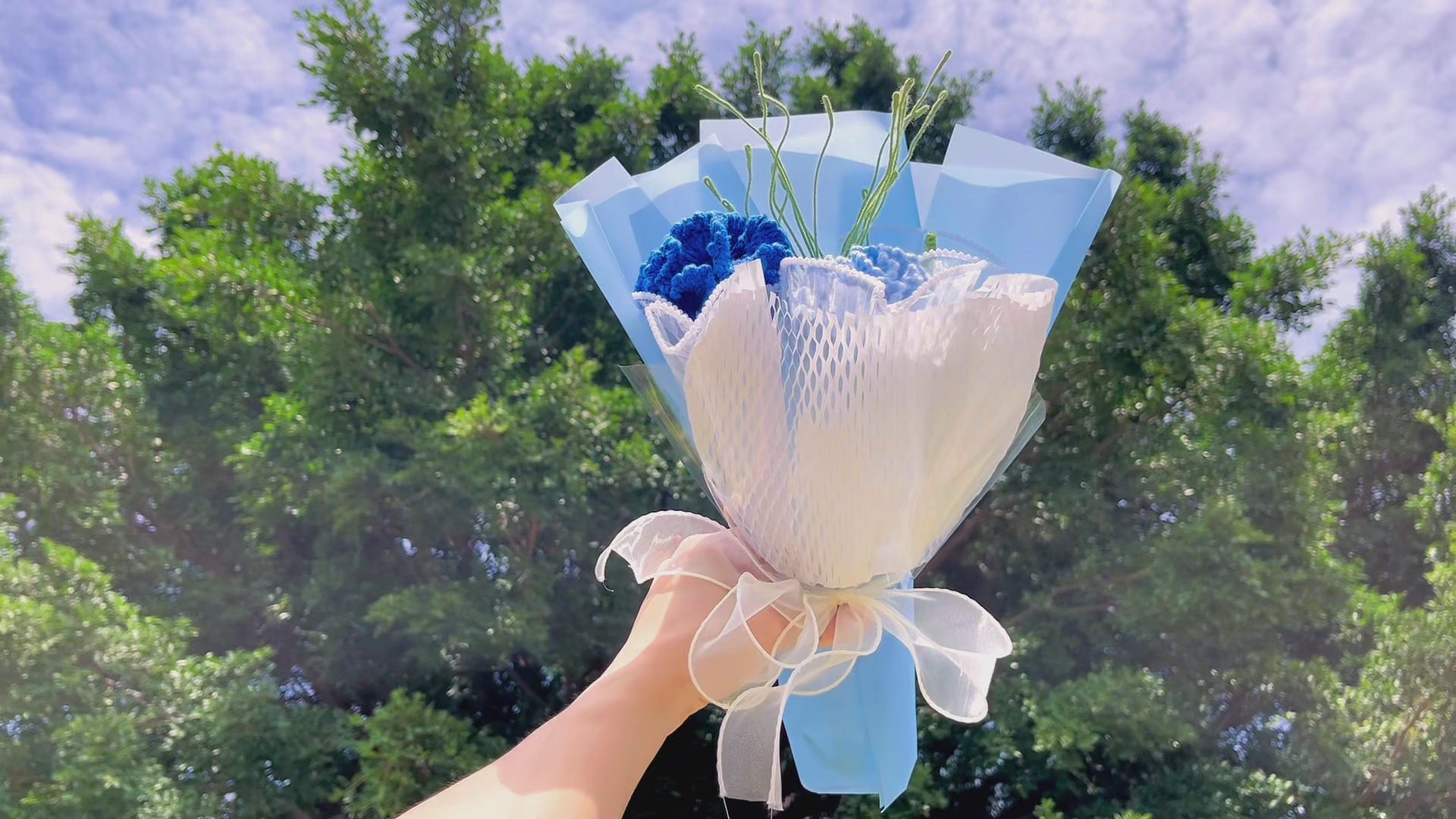 Hanaya Series Handmade Blue Theme Carnations Crochet Bouquet - Hypoallergenic Everlasting Floral Arrangement Graduation Mother's Day Gift Set