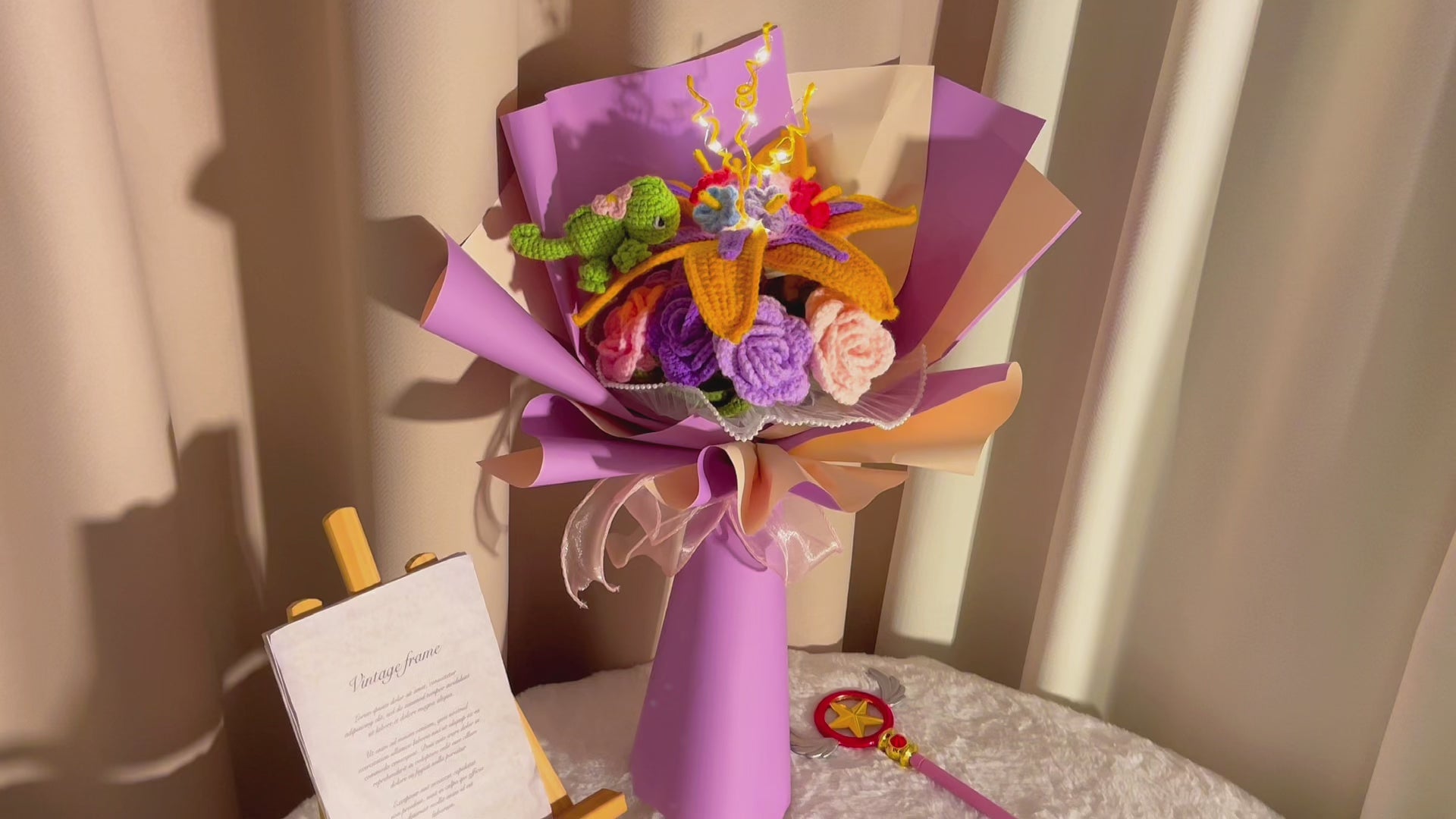Princess Sundrop Crocheted Chameleon Bouquet with 8 Roses - Anniversary Gift for Girlfriend Wife Graduation Celebration