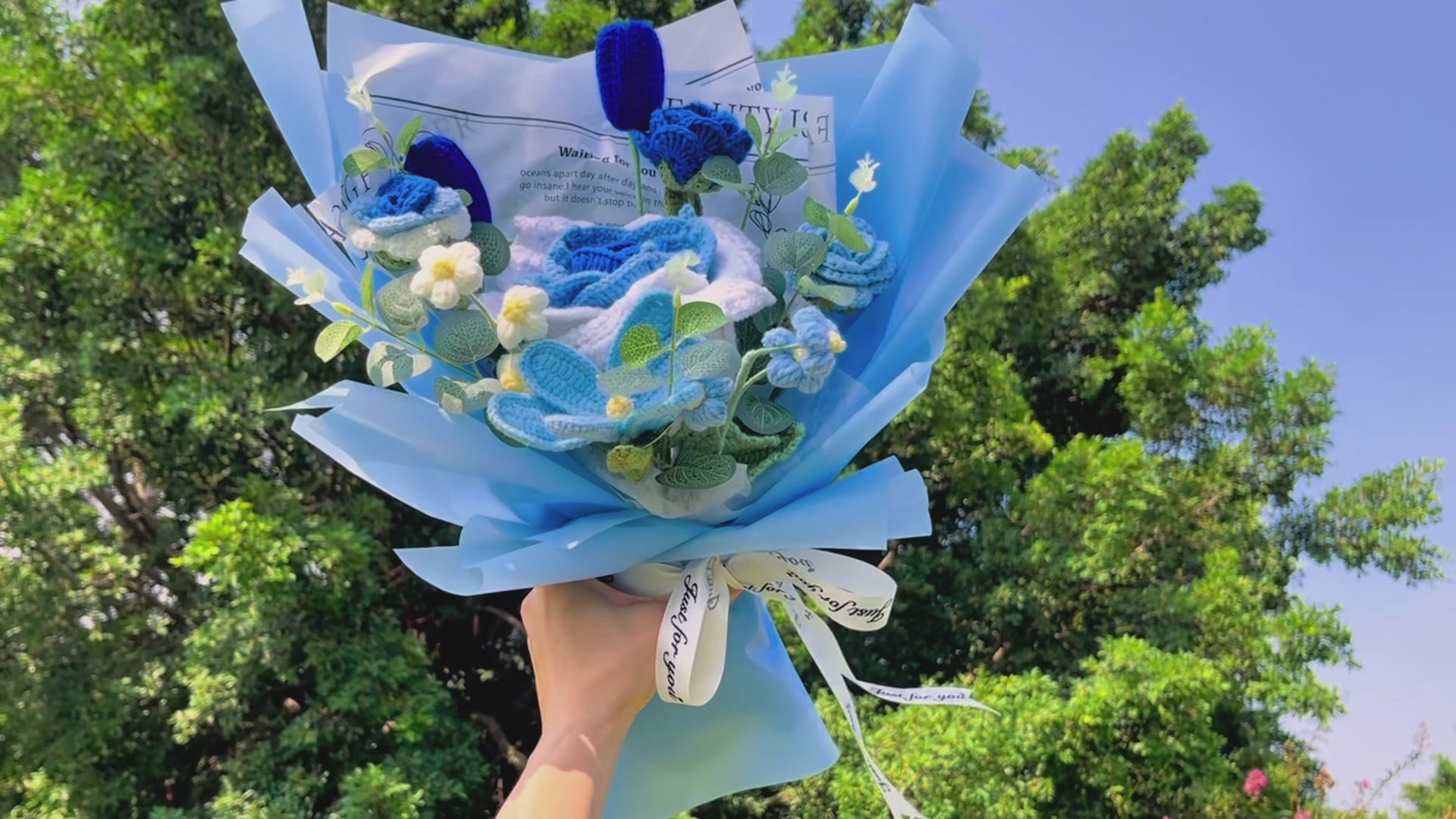 Blue Hues Handcrafted Crochet Flower Bouquet - Roses Tulips for Home Décor Father’s Day Graduation Get Well Friendship Hay-fever Festive Visit