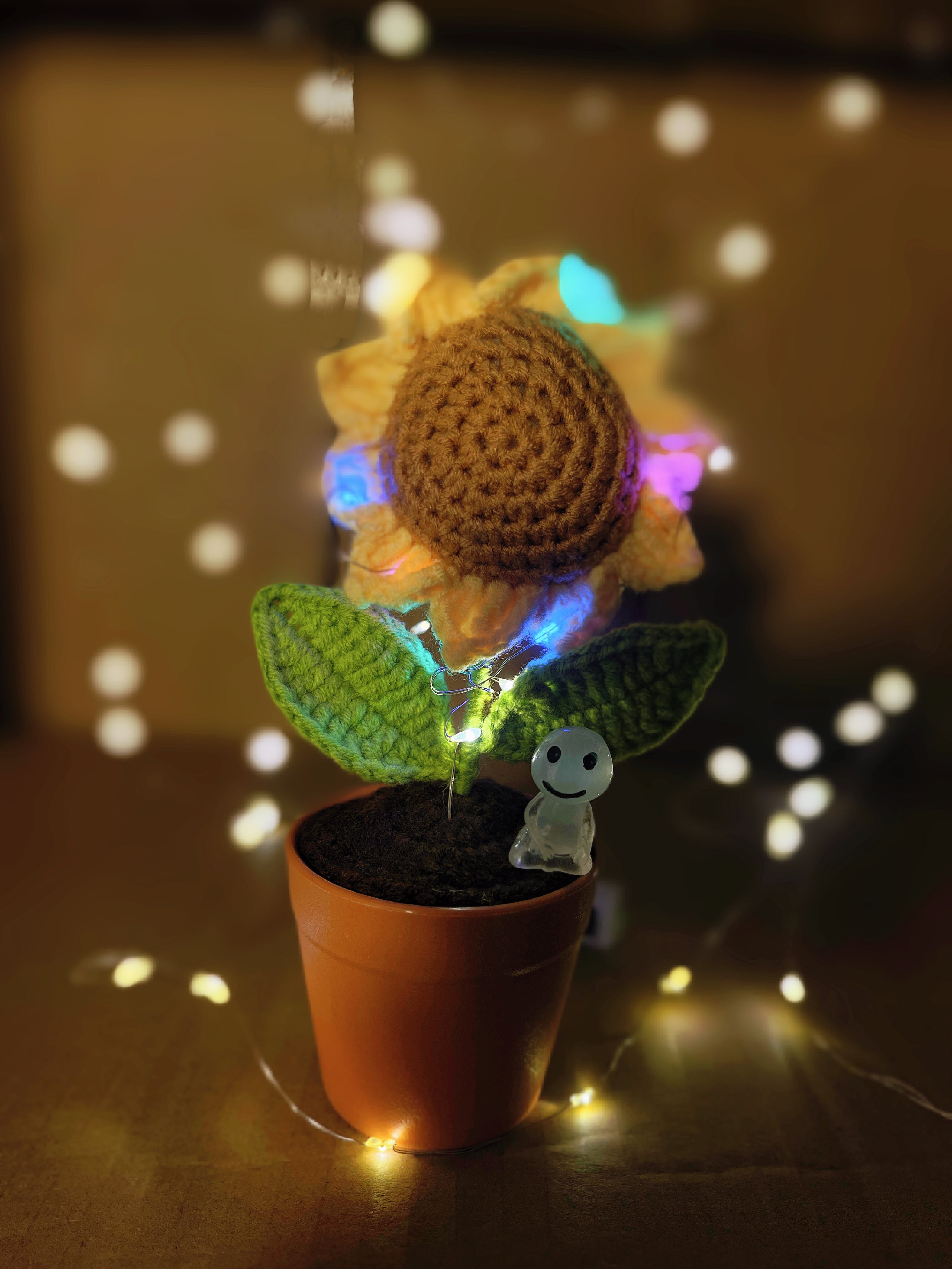 Handmade Crochet Sunflower Plant - Realistic Faux Flower - Unique Home Decor - Perfect Gift for Plant Lovers - Handcrafted