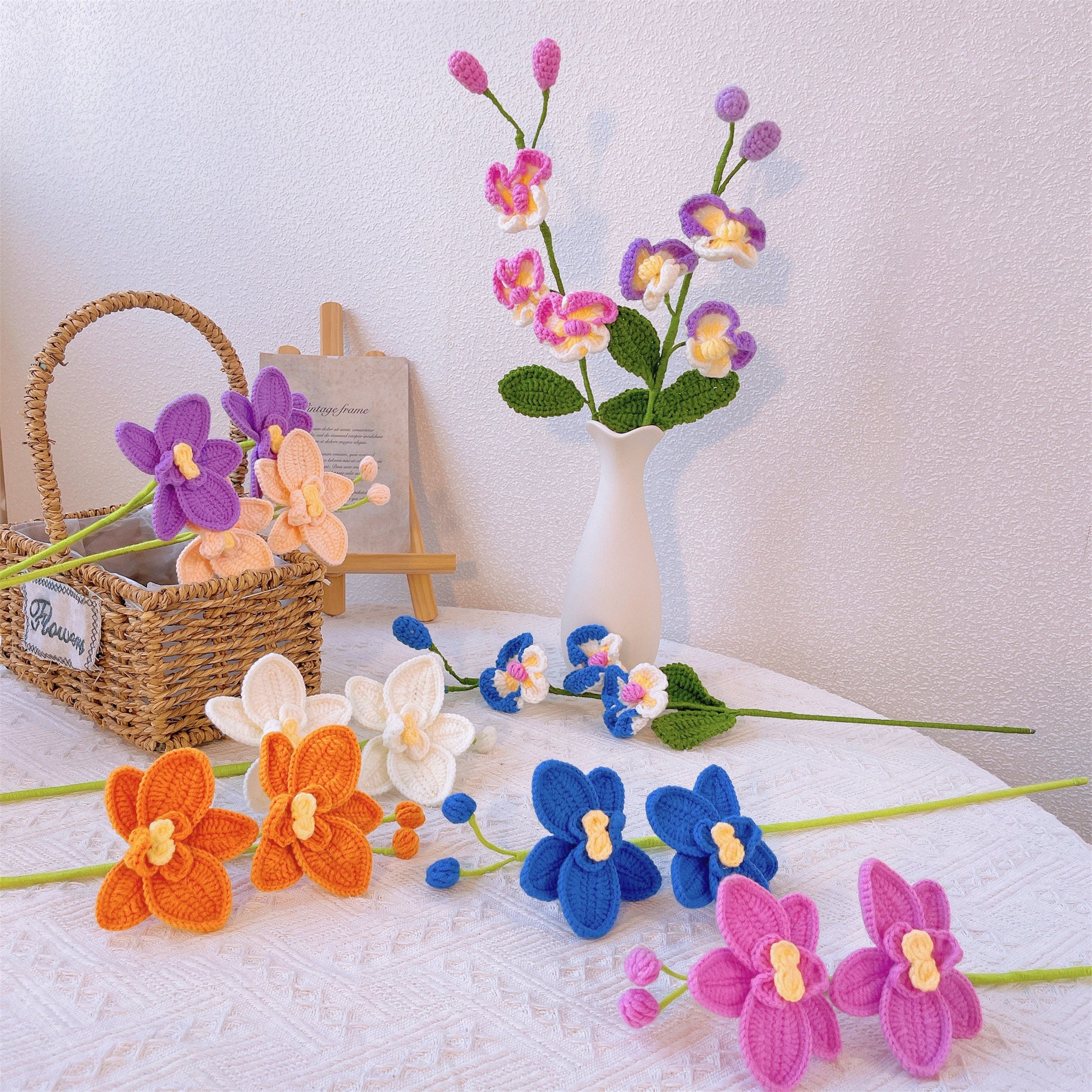 Handmade Phalaenopsis Orchid Stake for Home Decoration and Plant Support - Crochet Yarn Craft, Indoor Decor, Unique Gifts, Crochet Bouquet